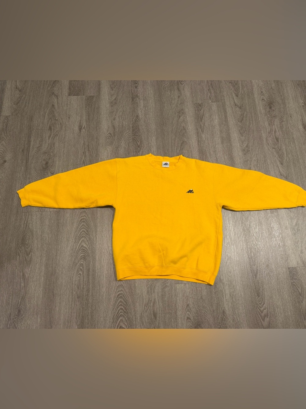 Vintage 90S Crewneck Apex Yellow Size Medium In Excellent Used Condition